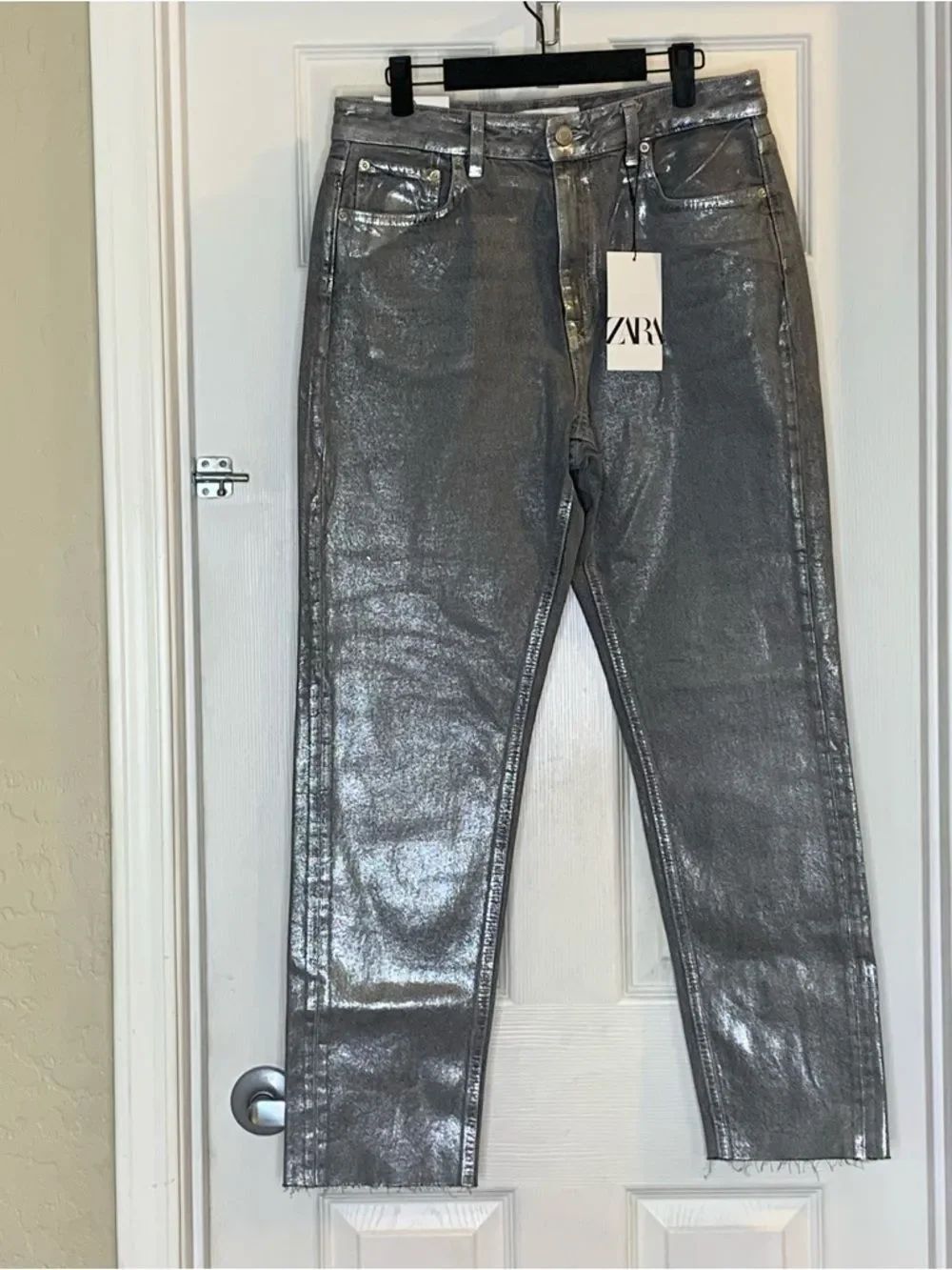 Zara The Metallic Slim Jean Size 8 High Rise Silver